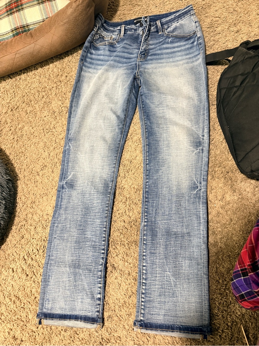 Buckle Straight-Leg Light Blue Washed Jeans